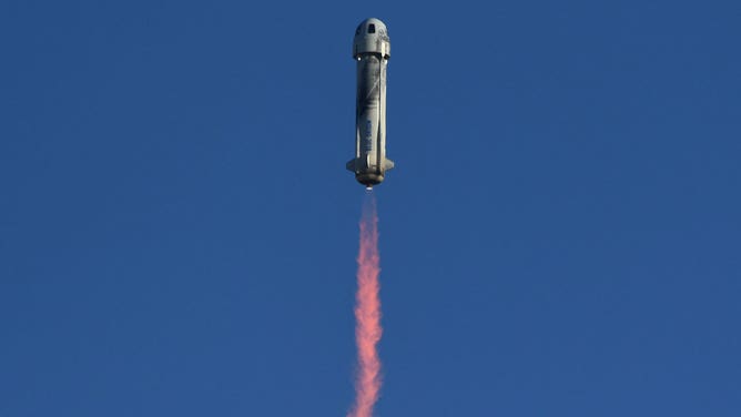 Launch of the Blue Origin NS-20 mission 03/31/22