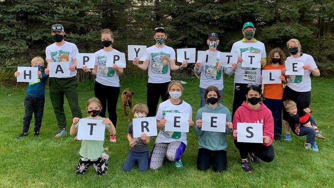 A Michigan wildlife group participates in the Happy Little 5k. (Image: Michigan DNR Parks and Recreation)