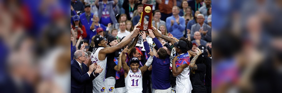 Winning weather for NCAA champion Jayhawks parade in Lawrence