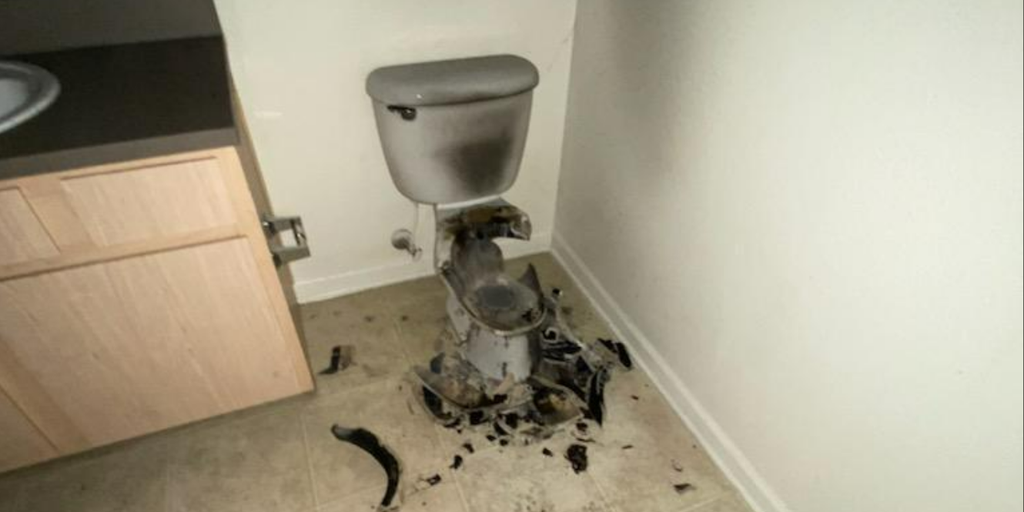Toilet explodes after lightning strikes apartment complex in Oklahoma