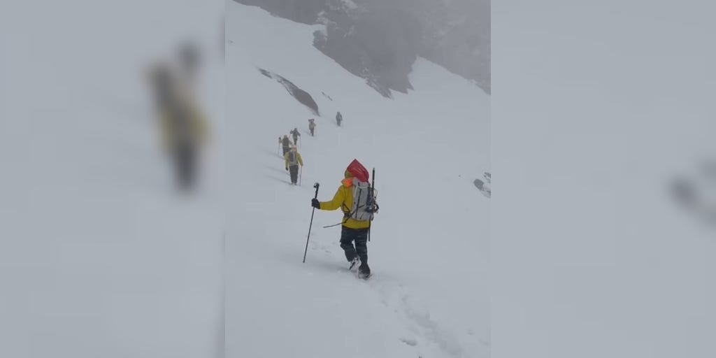 Spring avalanche buries 2 alive, kills 1 at Rocky Mountain National ...