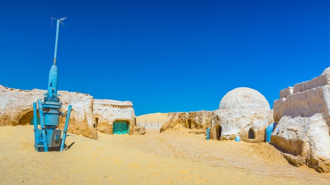 A location for Star Wars Episode I: The Phantom Menace in Tunisia. The cast and crew of the film had to contend with their own dust storm while filming on location.
