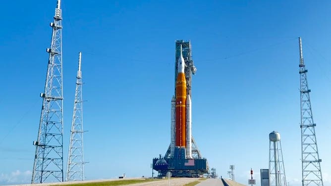 NASA's Space Launch System and Orion spacecraft arrive on the mobile launcher to Kennedy Space Center launchpad 39B on Monday, June 6, 2022. (Image: NASA)