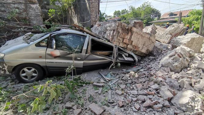 Magnitude 7 earthquake jolts Abra region of Philippines