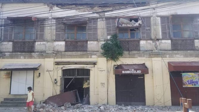 Magnitude 7 earthquake jolts Abra region of Philippines