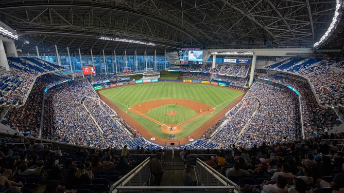 Marlins' Retractable Roof Braces Itself for Storms