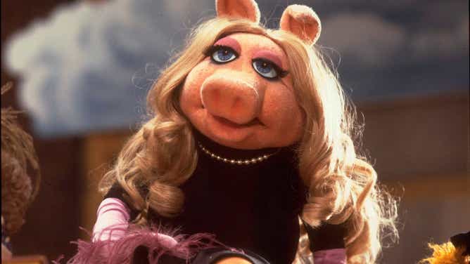 Miss Piggy on the set of The Muppet Show at Elstree Studios, Hertfordshire, circa 1979.