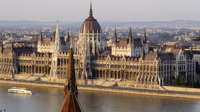 BUDAPEST, HUNGARY - 1995: View of the parliament building in 1995 in Budapest, Hungary. (Photo by Santi Visalli/Getty Images)