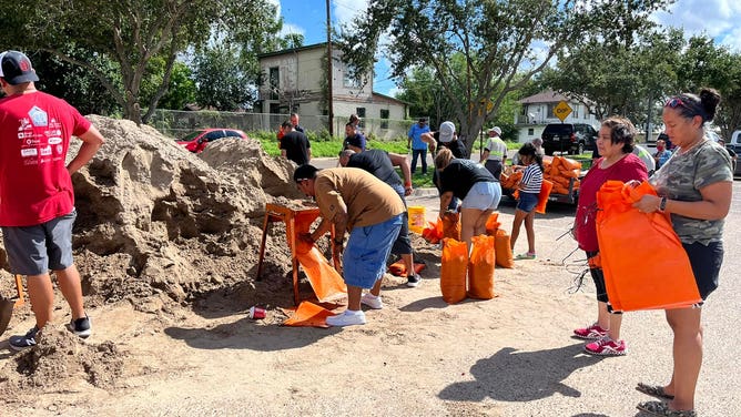 Sandbag operations in Texas