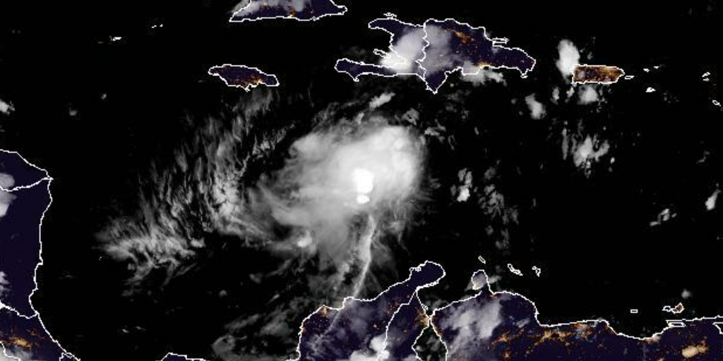 Tropical Storm Ian expected to threaten Florida as major hurricane next week