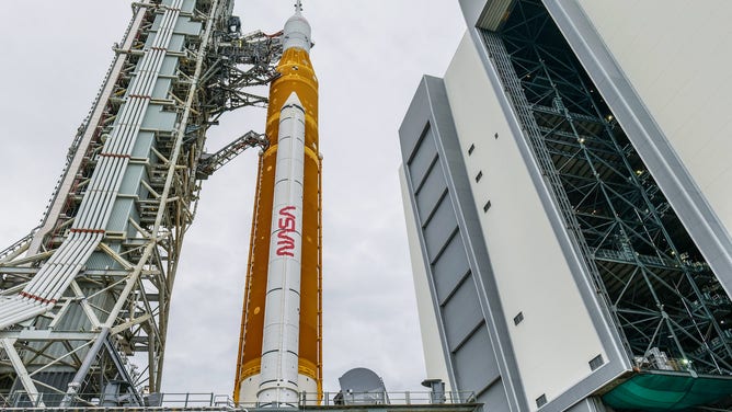 NASA's SLS rocket and Orion spacecraft begin entering the Vehicle Assembly Building on Sept. 27, 2022 ahead of Hurricane Ian.