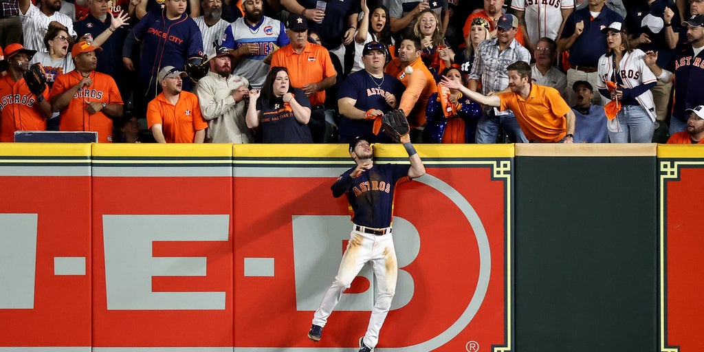 Astros fans run to local stores for ALCS championship gear