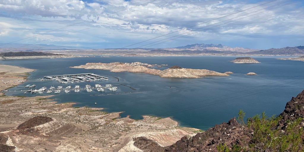 Divers remove sixth set of human remains from dwindling Lake Mead | Fox ...