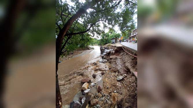 Hurricane Roslyn made landfall along Mexico's Pacific Coast early Sunday morning.