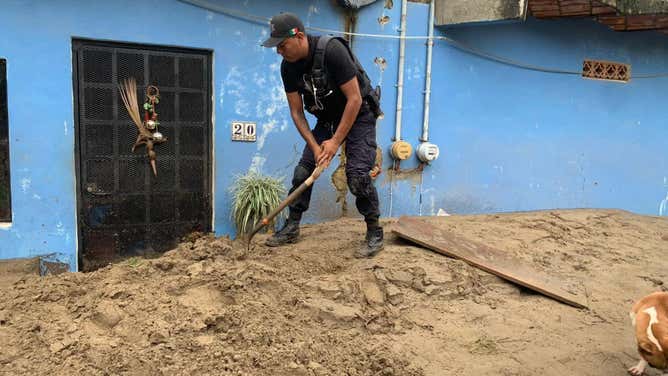 Hurricane Roslyn made landfall along Mexico's Pacific Coast early Sunday morning.
