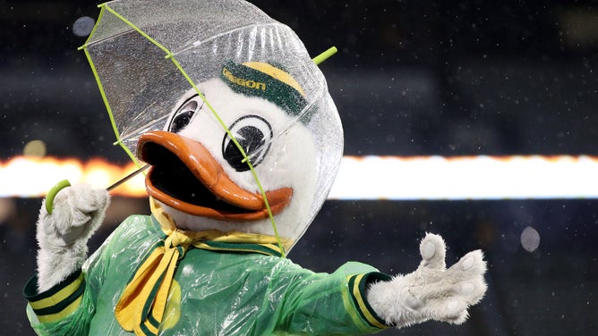 Oregon Ducks raining