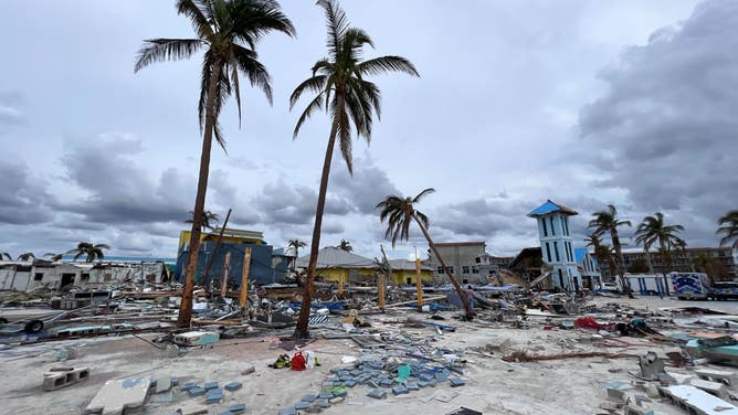 Debris from Hurricane Ian in Fort Myers Beach more than two weeks after the storm brought deadly storm surge to the Lee County, Florida community. (Image: Robert Ray/FOX Weather)