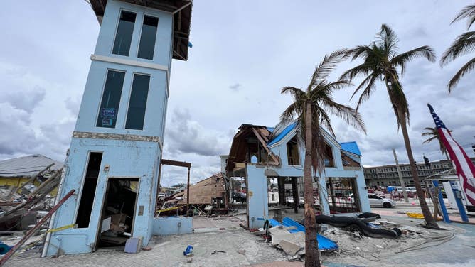 Debris from Hurricane Ian in Fort Myers Beach more than two weeks after the storm brought deadly storm surge to the Lee County, Florida community. (Image: Robert Ray/FOX Weather)