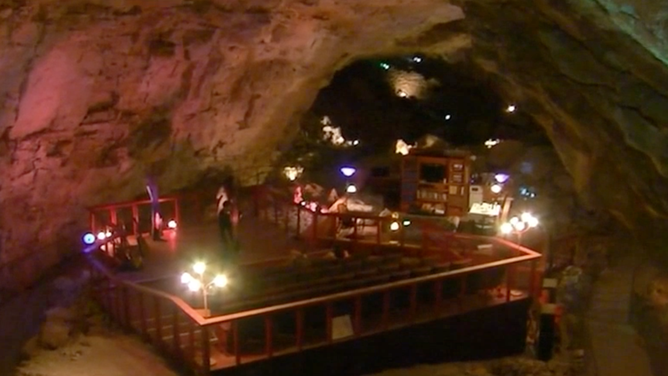 The Grand Canyon Caverns hotel suite in Arizona.