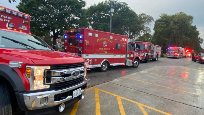 Firefighters rescue 8 people from Lake Michigan after boats capsize in ...