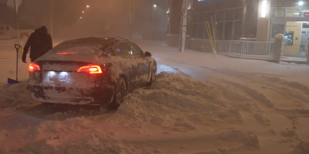 Travel bans issued as historic nor’easter poised to dump feet of snow along I-95, blizzard conditions likely