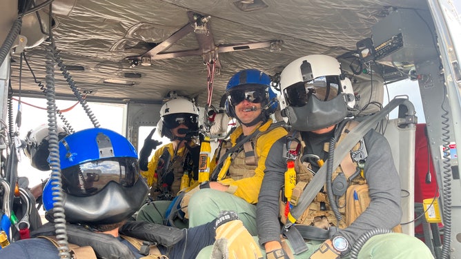 Members of the Cañon Helitack crew.