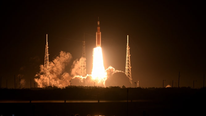 NASA's Space Launch System (SLS) rocket with the Orion spacecraft launches from pad 39B at the Kennedy Space Center for the Artemis 1 mission on November 16, 2022 in Cape Canaveral, Florida. This is the third attempt to launch the Artemis I rocket to the moon after a series of technical and weather delays. (Photo by Paul Hennessy/Anadolu Agency via Getty Images)