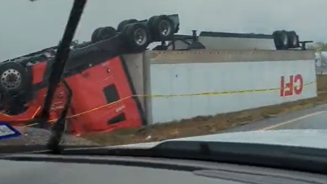 Tractor trailer overturned in Oklahoma