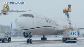 How does de-icing work? Inside United Airlines’ winter operations at its largest hub