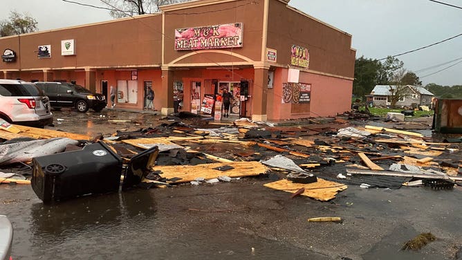 Drone captures incredible video of tornado tearing through New Orleans ...