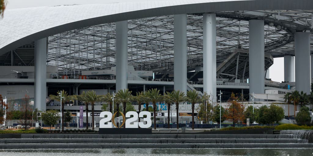 Weather delay at SoFi Stadium for Raiders-Chargers game: No really!