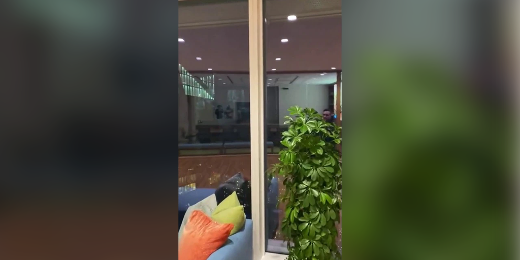 Listen Powerful winds from bomb cyclone rattle windows of San