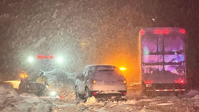 Heavy Snow Donner Pass