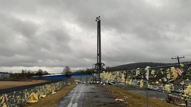 Tornado hits school in Hot Springs, AR