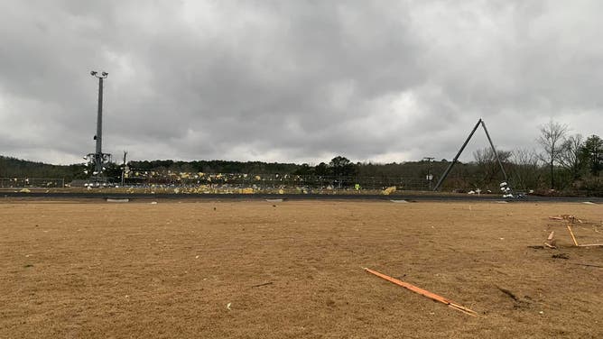 Tornado hits school in Hot Springs, AR