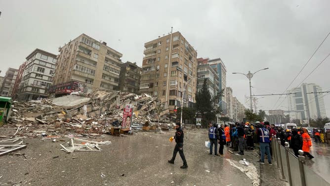 SANLIURFA, TURKIYE - FEBRUARY 06: Search and rescue operations continue after 7.7 magnitude earthquake hits Sanliurfa, Turkiye on February 06, 2023. Disaster and Emergency Management Authority (AFAD) of Turkiye said the 7.7 magnitude quake struck at 4.17 a.m. (0117GMT) and was centered in the Pazarcik district in Turkiyeâs southern province of Kahramanmaras. Gaziantep, Sanliurfa, Diyarbakir, Adana, Adiyaman, Malatya, Osmaniye, Hatay, and Kilis provinces are heavily affected by the quake. (Photo by Rauf Maltas/Anadolu Agency via Getty Images)