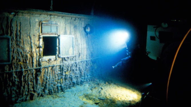 Titanic deck bulkhead