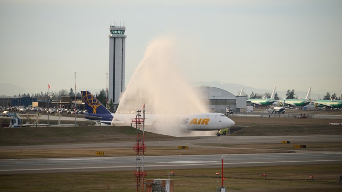 Boeing's final 747 jumbo jet delivery takes artistic liberties in its ...