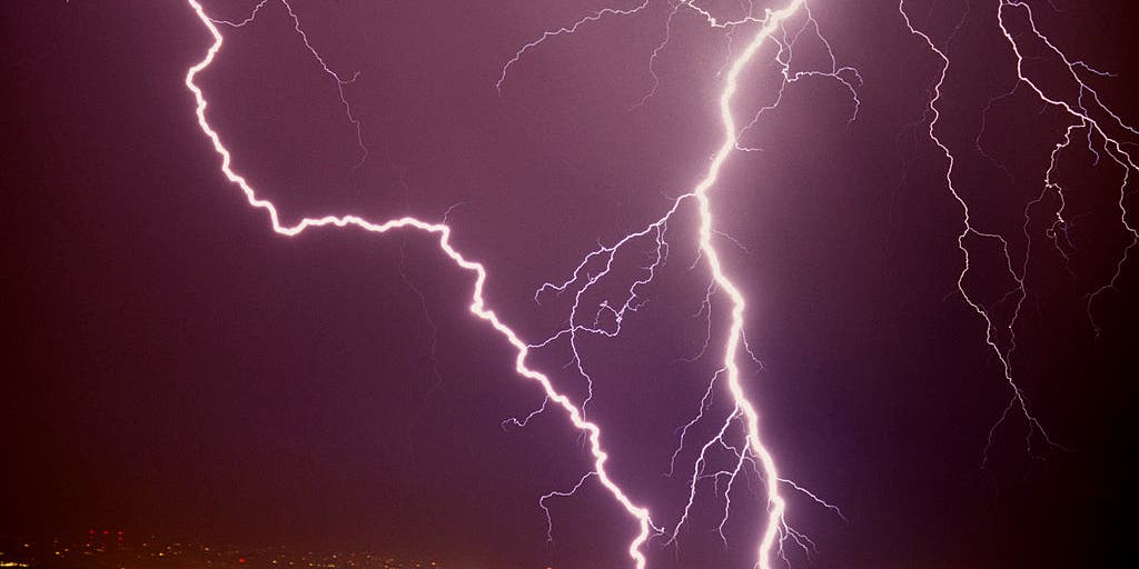 Illinois ranks #7 in country for lightning claims, study says