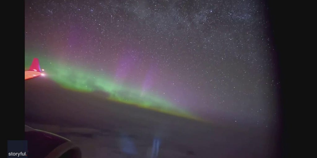 Watch: Lucky Passenger Captures Stunning Time-lapse Video Of Northern ...