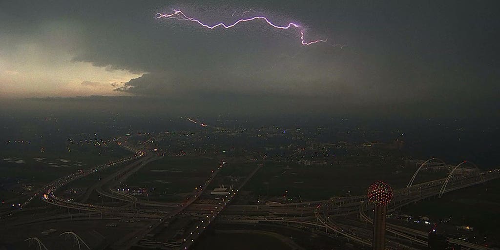 120,000 Without Power In Texas As Severe Storms Threaten More Tornadoes ...