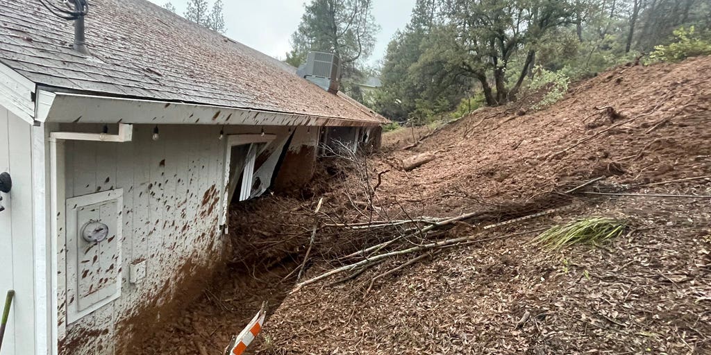 mudslide-wipes-out-home-in-water-logged-california-after-latest