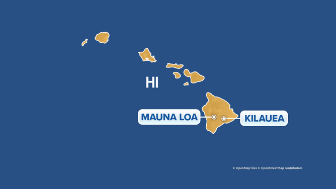 Map noting the locations of Mauna Loa, along with nearby sister volcano Kilauea.