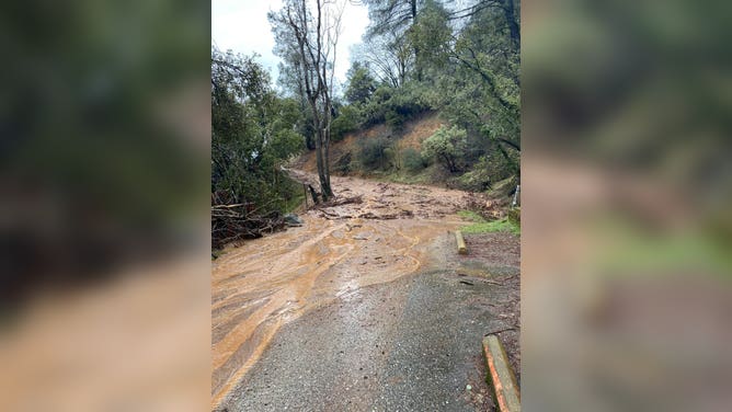 Mudslide damages home in Colfax, California