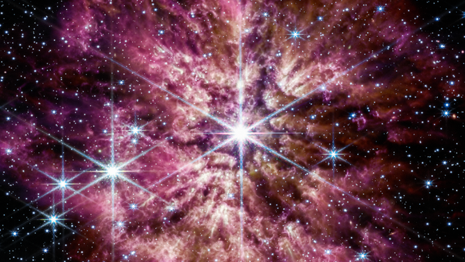 Wolf-Rayet 124 supernova by JWST