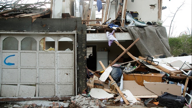 Large Tornado Sweeps Through Little Rock, Arkansas