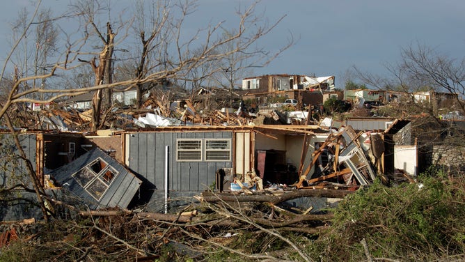 Large Tornado Sweeps Through Little Rock, Arkansas