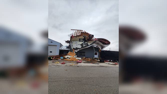 tornado in Colona Illinois