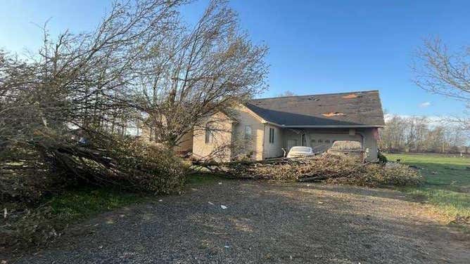 Delaware tornado damage