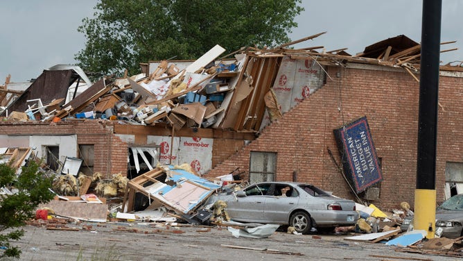 Series Of Tornadoes Rips Through Oklahoma City Area